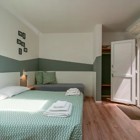 بيت ضيافة Funtanir بولونيا